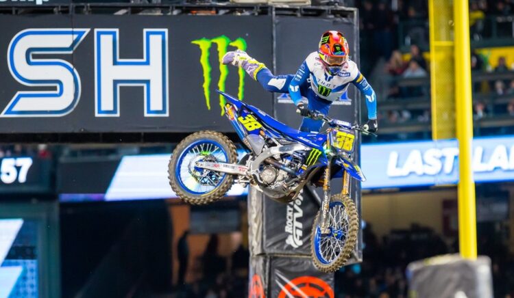 AMA Supercross 250 Costa Oeste: Deegan vence duelo com Beaumer