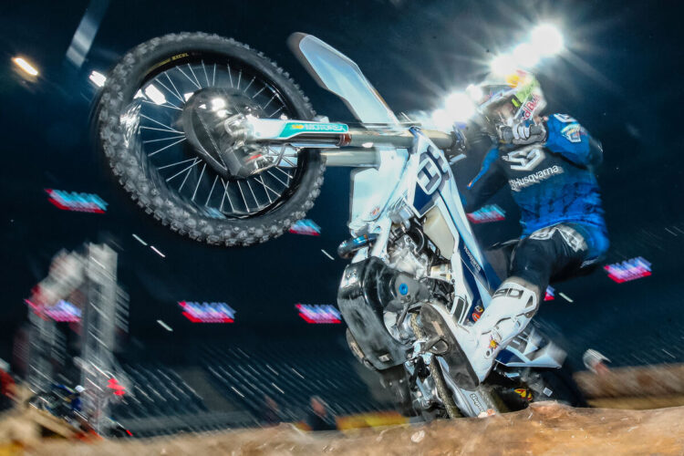 SuperEnduro: Hat-Trick de Billy Bolt na Roménia