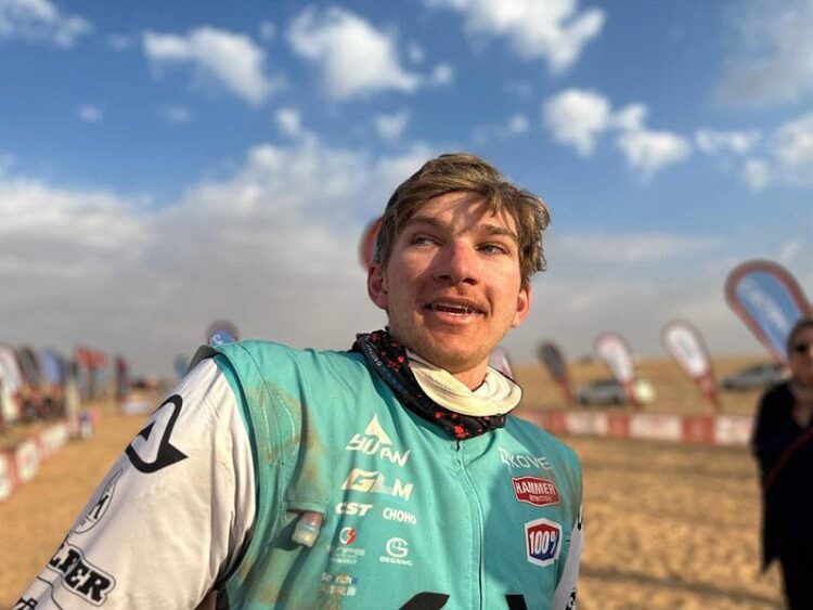 Dakar, Mason Klein: “Caí e fiquei preso debaixo da mota”