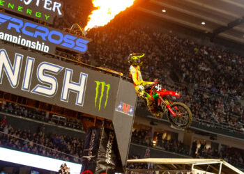 AMA SX 250: Jo Shimoda dá primeira vitória à Honda