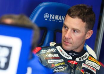 WSBK: Jonathan Rea vai à faca e falha ronda australiana