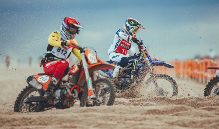 Enduro: Kellett e Van Beveren fazem a festa nas areias do Touquet