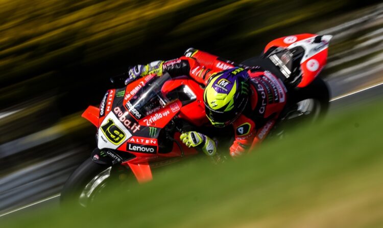 Superbike, Álvaro Bautista: “Há muito tempo que não me divertia tanto”