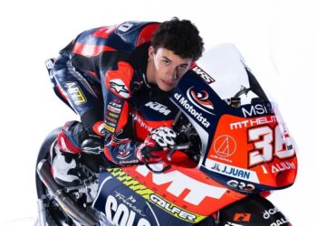 Moto3, Portimão: Angel Piqueras o mais rápido antes da chuva