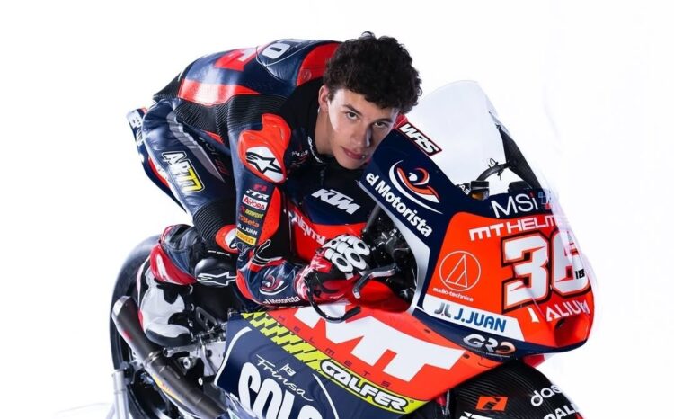 Moto3, Portimão: Angel Piqueras o mais rápido antes da chuva
