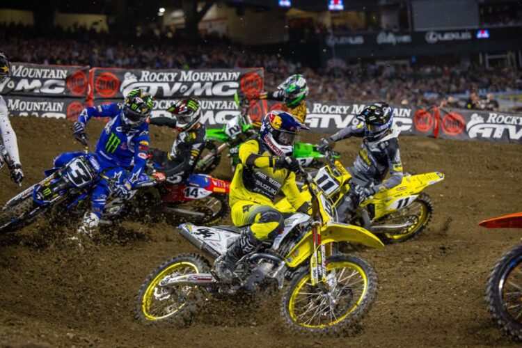 AMA Supercross: Ken Roczen chega a Glendale na posição de líder