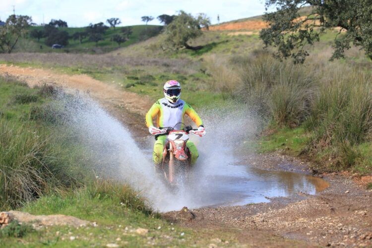 CNTT: Micael Simão vence o prólogo da Baja TT Montes Alentejanos