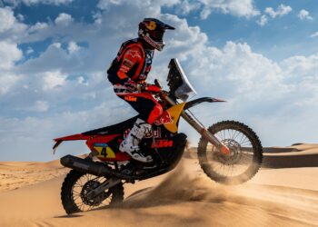 W2RC: Sanders sobe a líder num dia dramático para Schareina