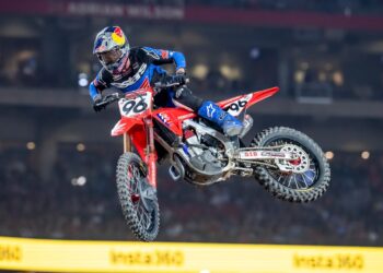 AMA Supercross: Hunter Lawrence vai ser operado ao ombro