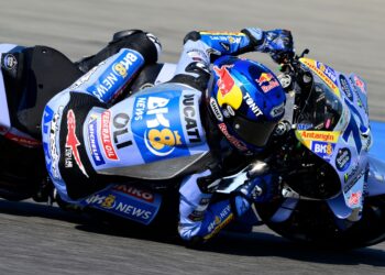 MotoGP: Irmãos Márquez lideram no primeiro dia; Bagnaia na Q1 em Buriram