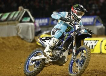AMA Supercross: Cooper Webb vence à frente de Ken Roczen em Detroit