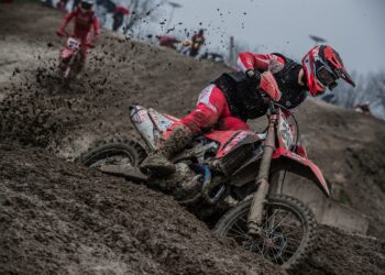 MX1: Domínio de Tim Gajser no inferno de Mantova