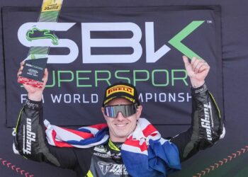 WSSP, Corrida 2: Primeira vitória de Booth-Amos com a Triumph