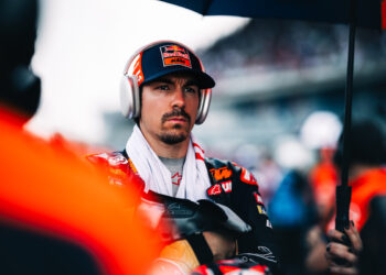 MotoGP: Maverick Viñales (P16) ‘tive problemas com a aderência da dianteira’