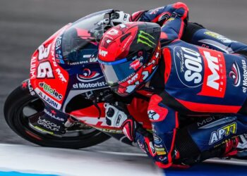 Moto3, Corrida: Angel Piqueras vence corrida emocionante
