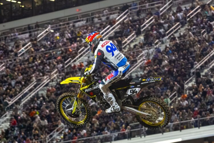 AMA Supercross: Uma corrida de sacrifício para Ken Roczen