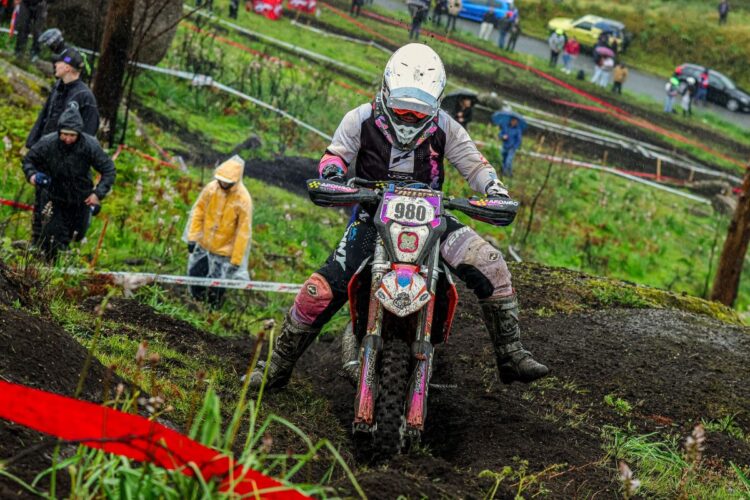 CE Enduro: Mariana Afonso sobre na classificação em Fafe
