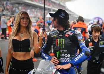 MotoGP: Contacto com outro piloto limitou o resultado de Alex Rins (P11)