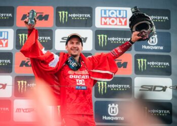 MXGP: Dia histórico! Jeremy Seewer e Ducati celebram o primeiro pódio!