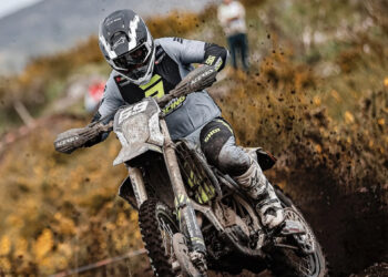 EnduroGP: Novas Triumph revelam todo o seu potencial no arranque da competição em Fafe