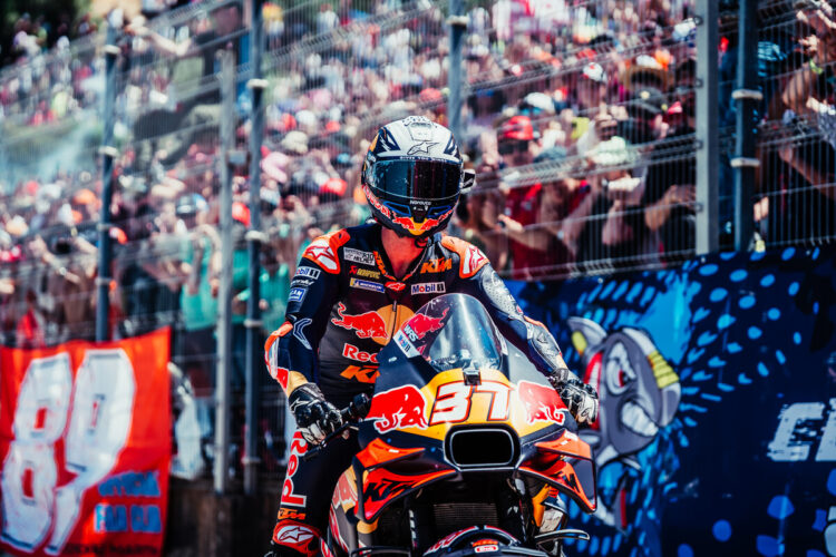 MotoGP: Melhor fim de semana da época para a KTM! 4 pilotos dentro do Top 10