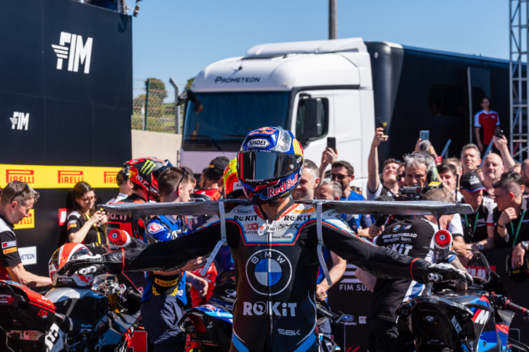 WSBK: Toprak Razgatlioglu ultrapassou Carl Fogarty na lista de vitórias