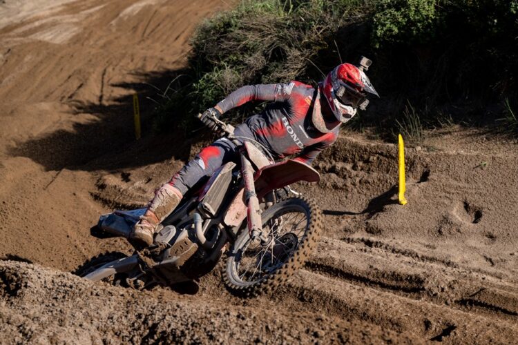 MXGP: Tim Gajser larga da pole em Riola Sardo