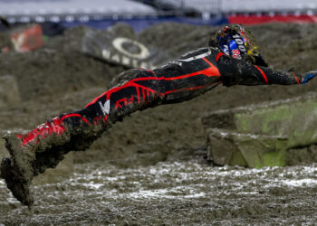 AMA Supercross: Chance Hymas vence 250SX e faz história