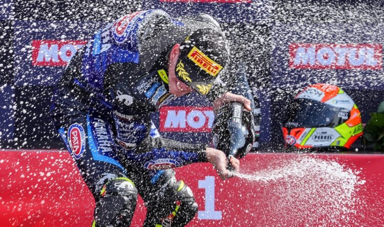 WSBK Assen, Corrida 2: Andrea Locatelli leva Yamaha ao triunfo