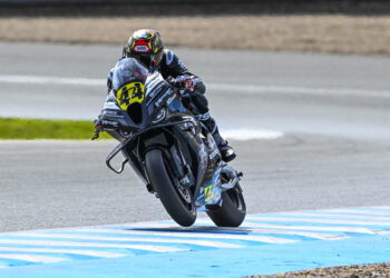 ESBK: Steven Odendaal vence corrida 1, Ivo Lopes quinto