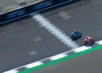 MotoGP: Recordar, a vitória clássica de Rins sobre Márquez por 0,013s