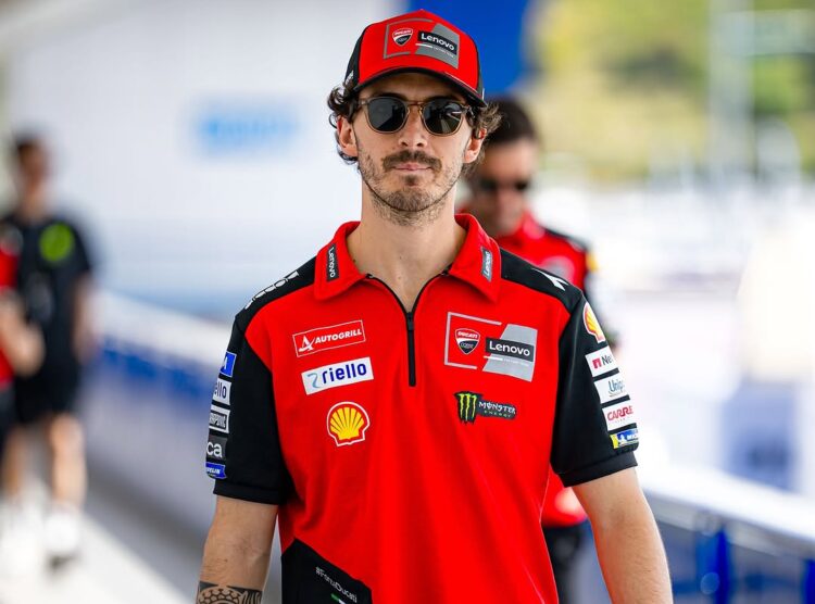 MotoGP: Bagnaia sobre pressão para contrariar o domínio dos irmãos Márquez