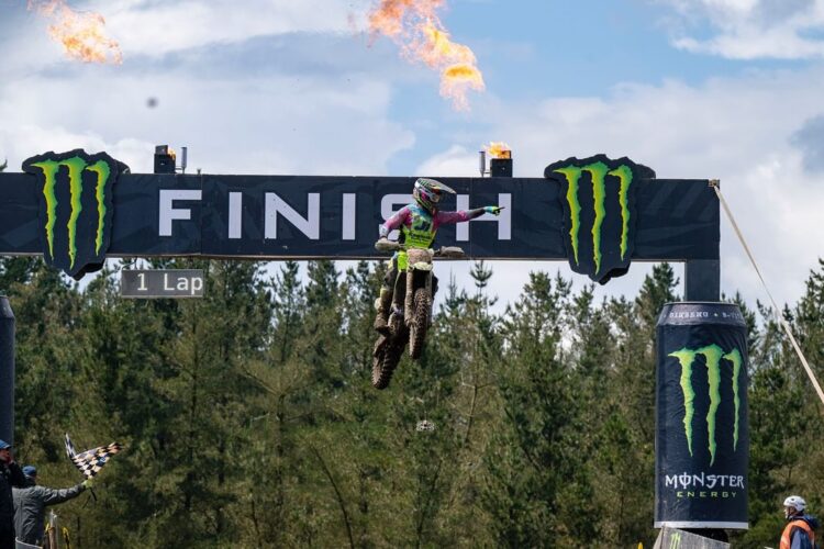 MXGP: Romain Febvre reforça liderança do campeonato com vitória na ronda espanhola