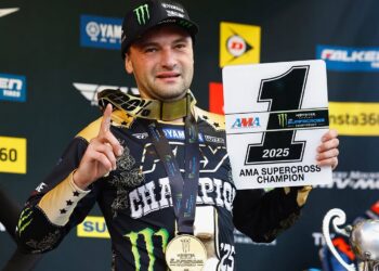 AMA Supercross: E vão três! Cooper Webb torna-se campẽao e junta-se a uma lista de pilotos única