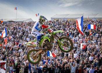 MXGP: Piloto da “casa” Romain Febvre vence em Ernée numa luta intensa com Lucas Coenen