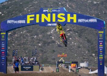 AMA Pro Motocross: Jett Lawrence mantém invencibilidade e vence em Pala