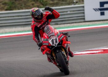 WSBK, Corrida 2: Bulega assina o Hat-Trick em Cremona