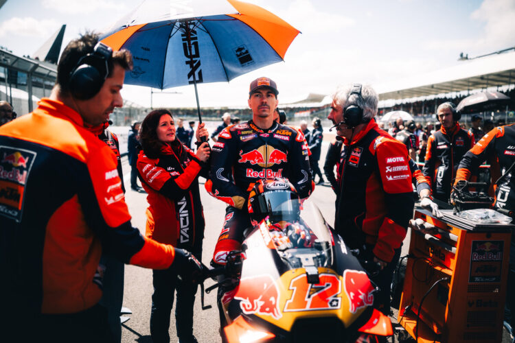 MotoGP: Viñales admite que ‘saída das curvas não é o ponto forte’ da KTM
