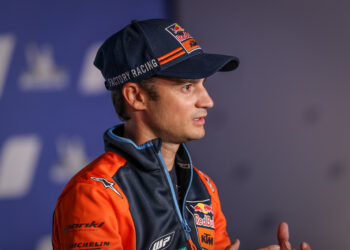 MotoGP: Dani Pedrosa acha que Bagnaia está ‘numa situação embaraçosa’