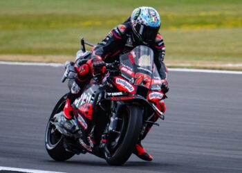 MotoGP Silverstone: Surpreendente vitória de Bezzecchi após o drama de Fabio Quartararo  
