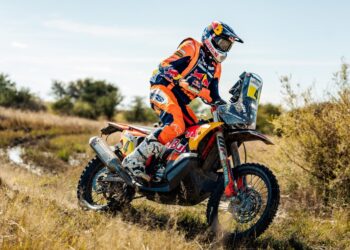 TT: Sanders vence segunda etapa do South African Safari Rally   