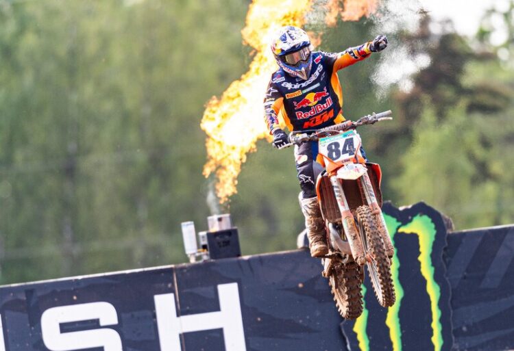 MXGP: Domínio absoluto de Jeffrey Herlings na Letónia