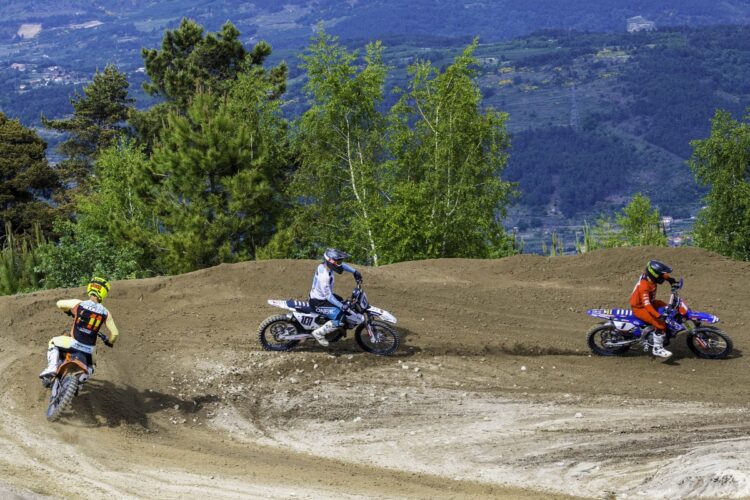 CN Motocross: Luís Outeiro campẽao de MX1 e Sandro Lobo em MX2