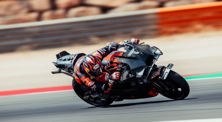 MotoGP: Viñales foi o mais rápido no teste de Aragão
