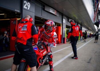 MotoGP, diz antigo empresário: “A Ducati já não gira em torno de Bagnaia”