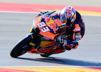 Moto3, Mugello Q2: Pole position do estreante Álvaro Carpe