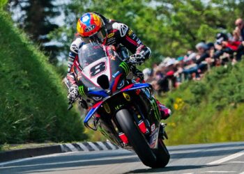 Tourist Trophy: Triunfo de Davey Todd no TT Superbike