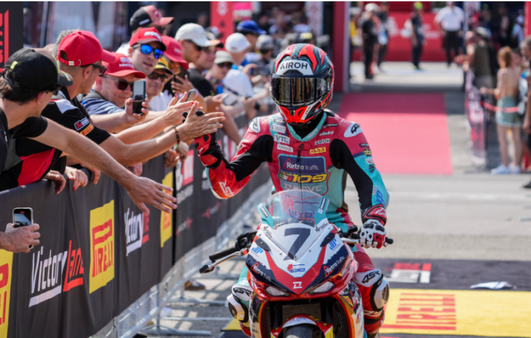 WSSP300, Misano Corrida 2: Rookie espanhol Benat vence com a Kove