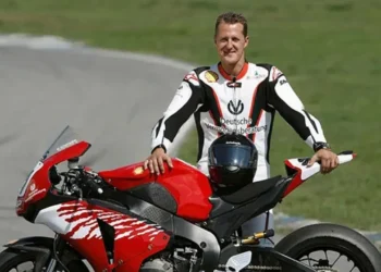 SBK: Moto de Michael Schumacher vendida por um valor astronómico