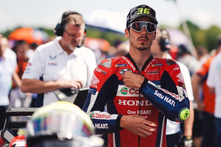 MotoGP: Joan Mir contínua série de quedas em Brno